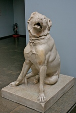 Molossus dog sculpture